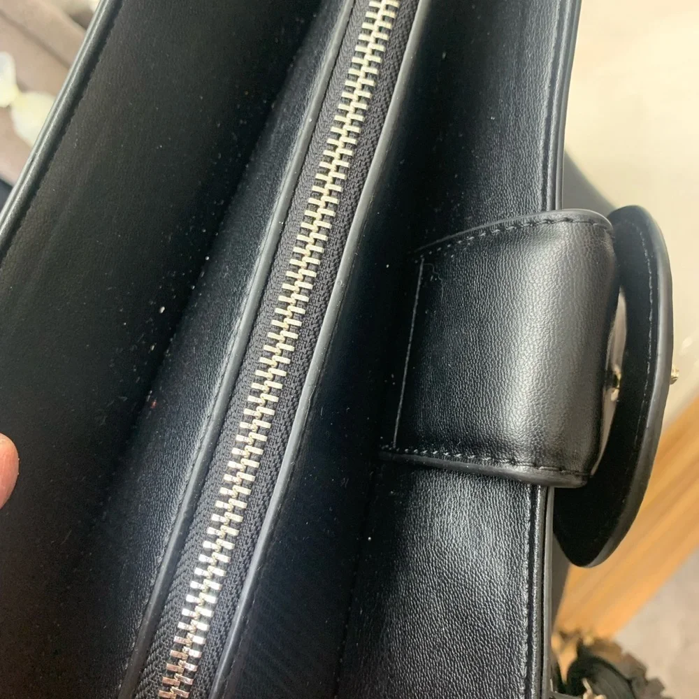 **Steve Madden Black Tote Bag - Picture 7 of 7
